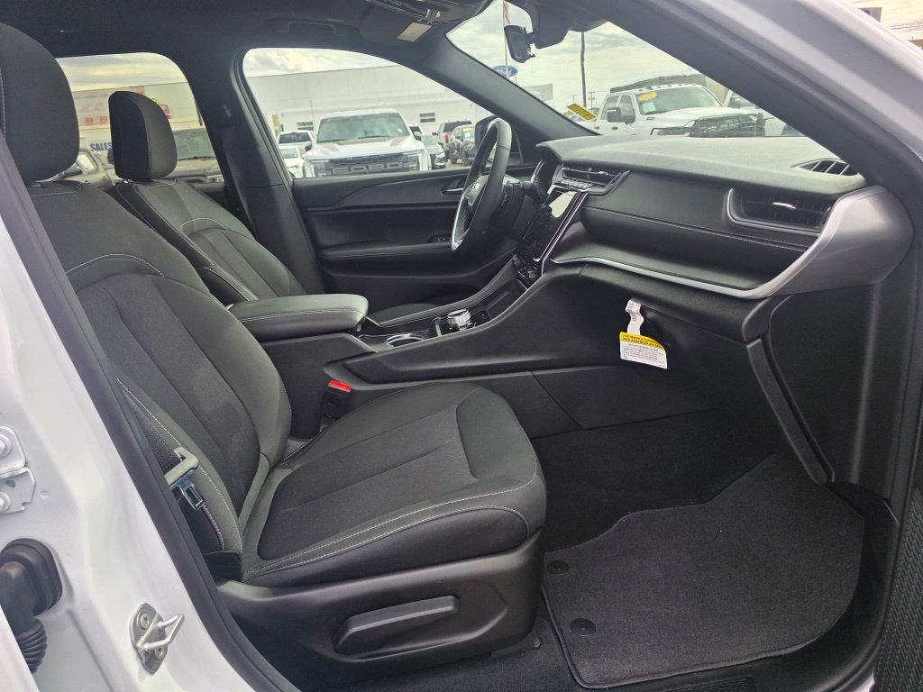 2026 Jeep Grand Cherokee L Laredo X