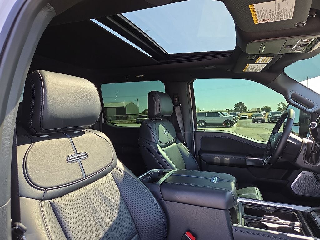 2025 Ford F-450SD Platinum DRW