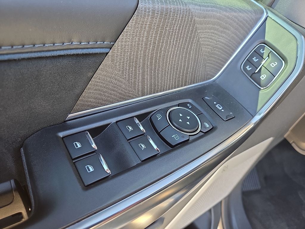 2025 Ford F-450SD Platinum DRW