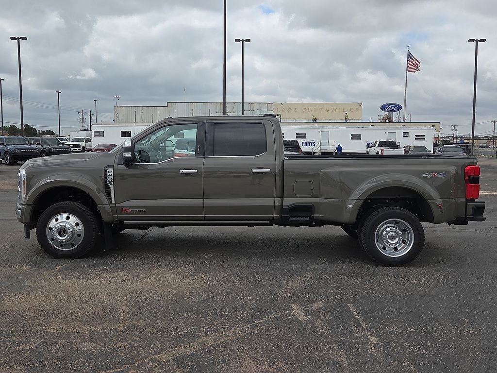 2026 Ford F-450SD Platinum DRW