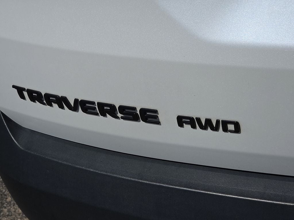 2023 Chevrolet Traverse RS