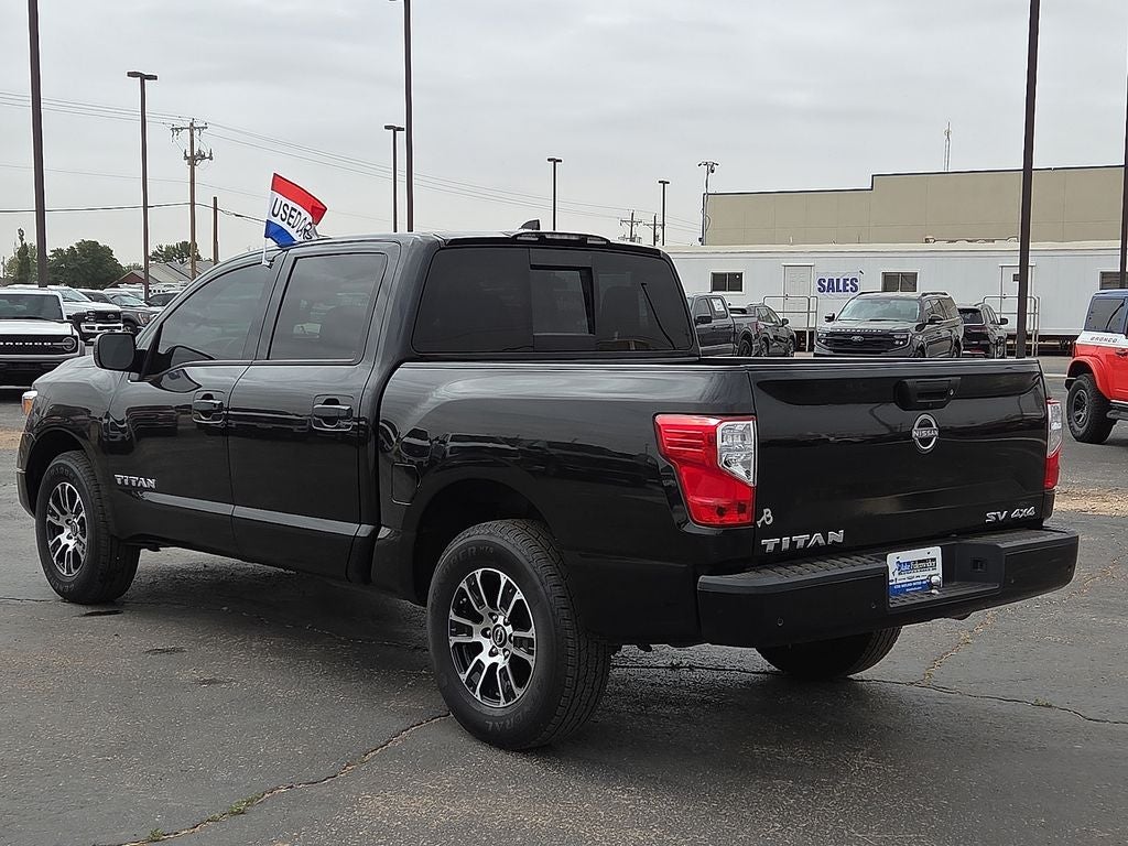 2023 Nissan Titan SV