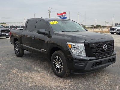 2023 Nissan Titan SV
