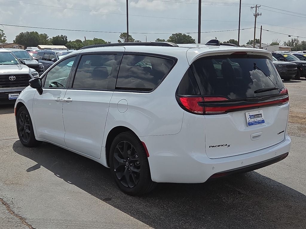 2025 Chrysler Pacifica Limited
