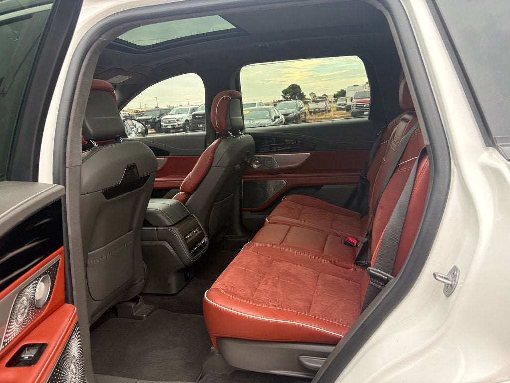 2024 Lincoln Nautilus Black Label
