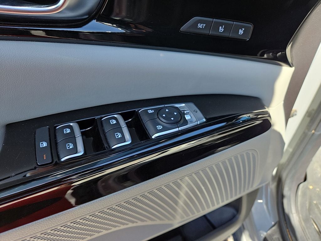 2022 Kia Carnival SX