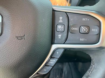 2025 RAM 1500 Lone Star Crew Cab 4x4 5'7' Box