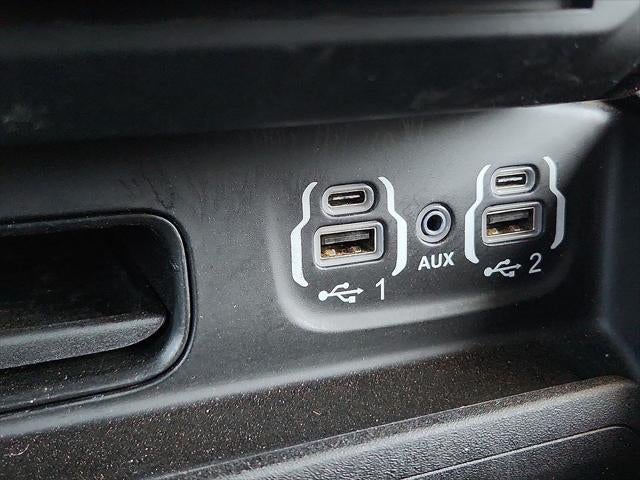 2023 RAM 1500 Laramie Crew Cab 4x4 5'7' Box
