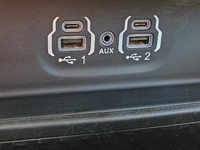 2022 RAM 1500 Laramie Crew Cab 4x4 5'7' Box