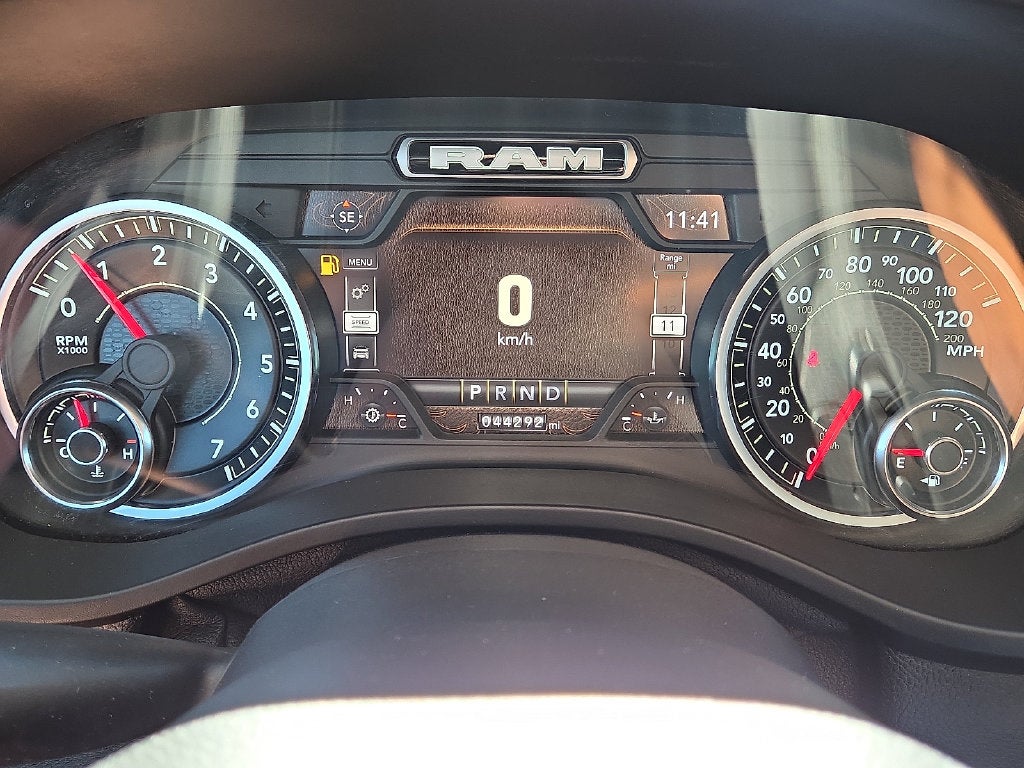 2022 RAM 1500 Laramie Crew Cab 4x4 5'7' Box