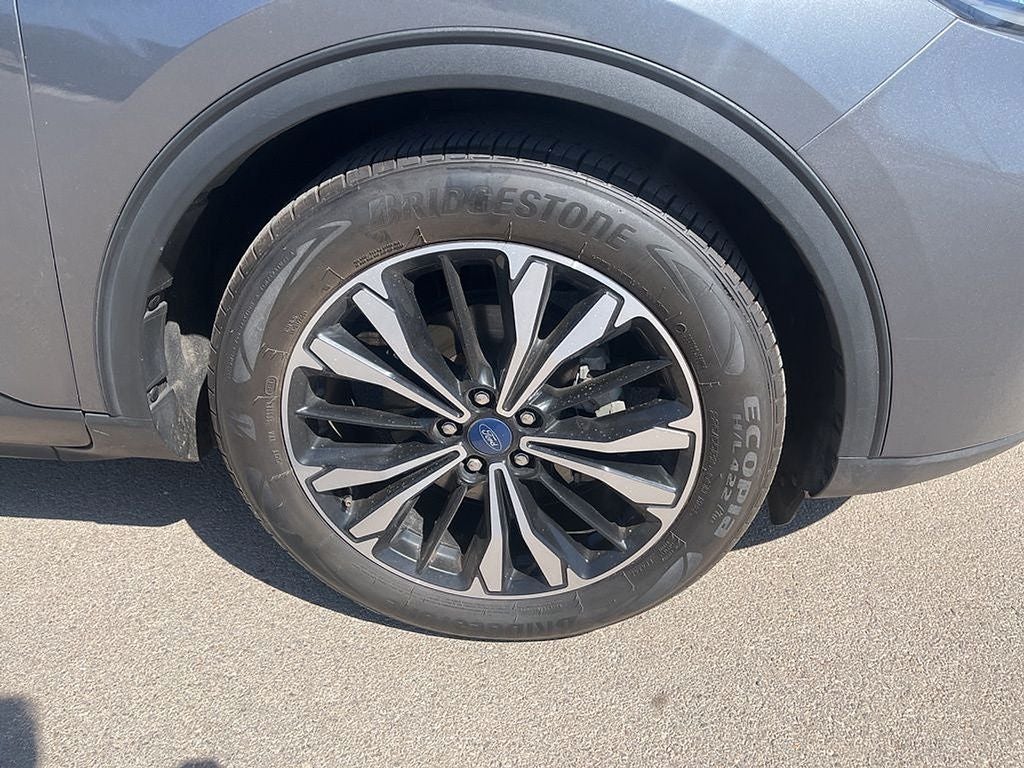 2022 Ford Escape SE Hybrid