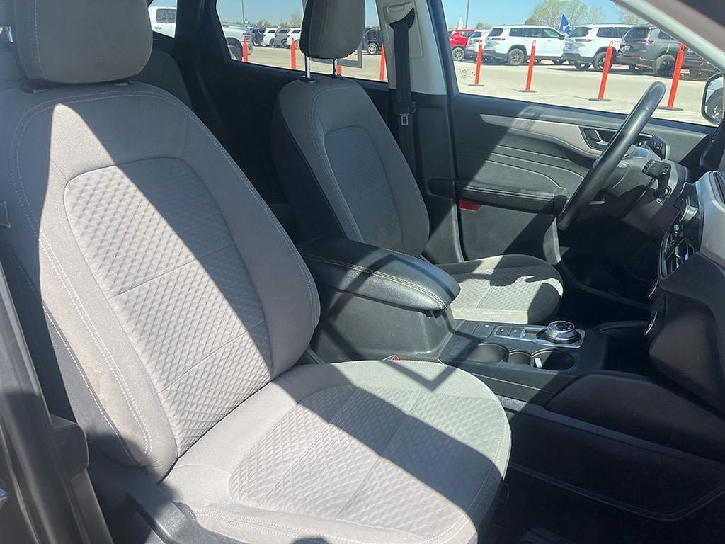 2022 Ford Escape SE Hybrid