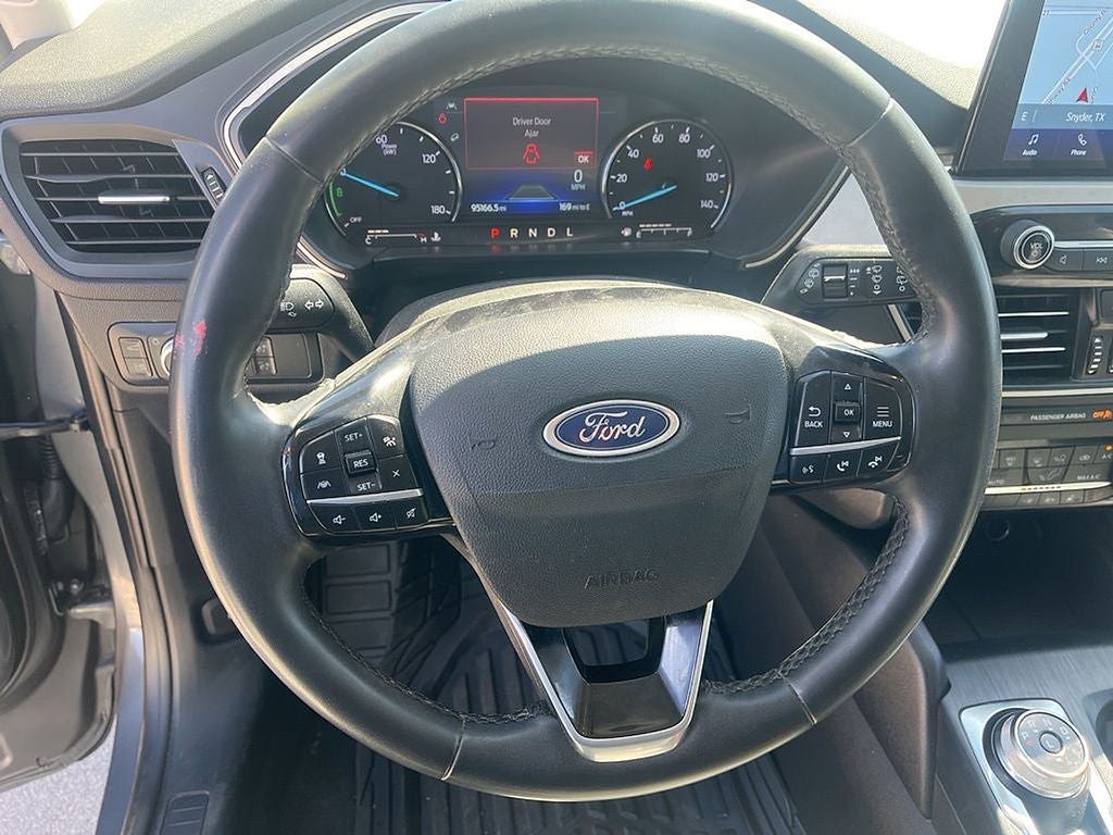2022 Ford Escape SE Hybrid