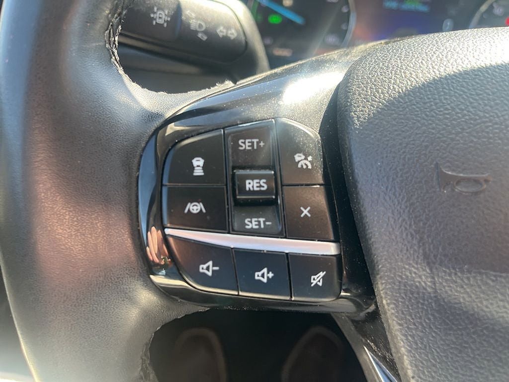 2022 Ford Escape SE Hybrid