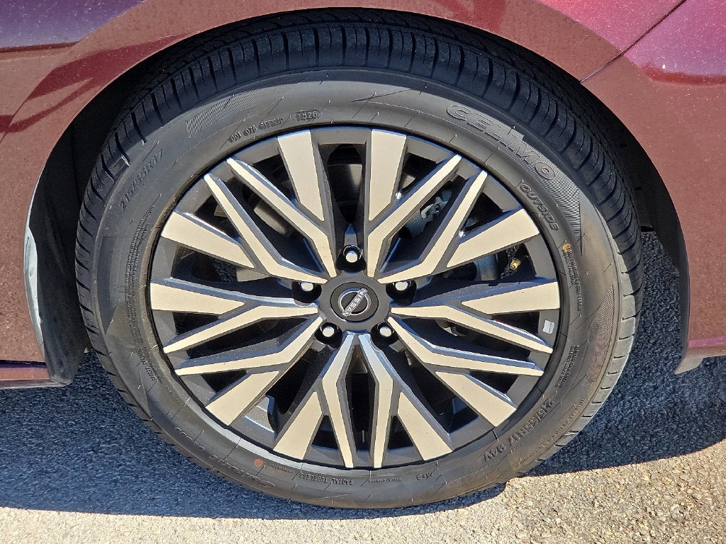 2025 Nissan Altima SV FWD