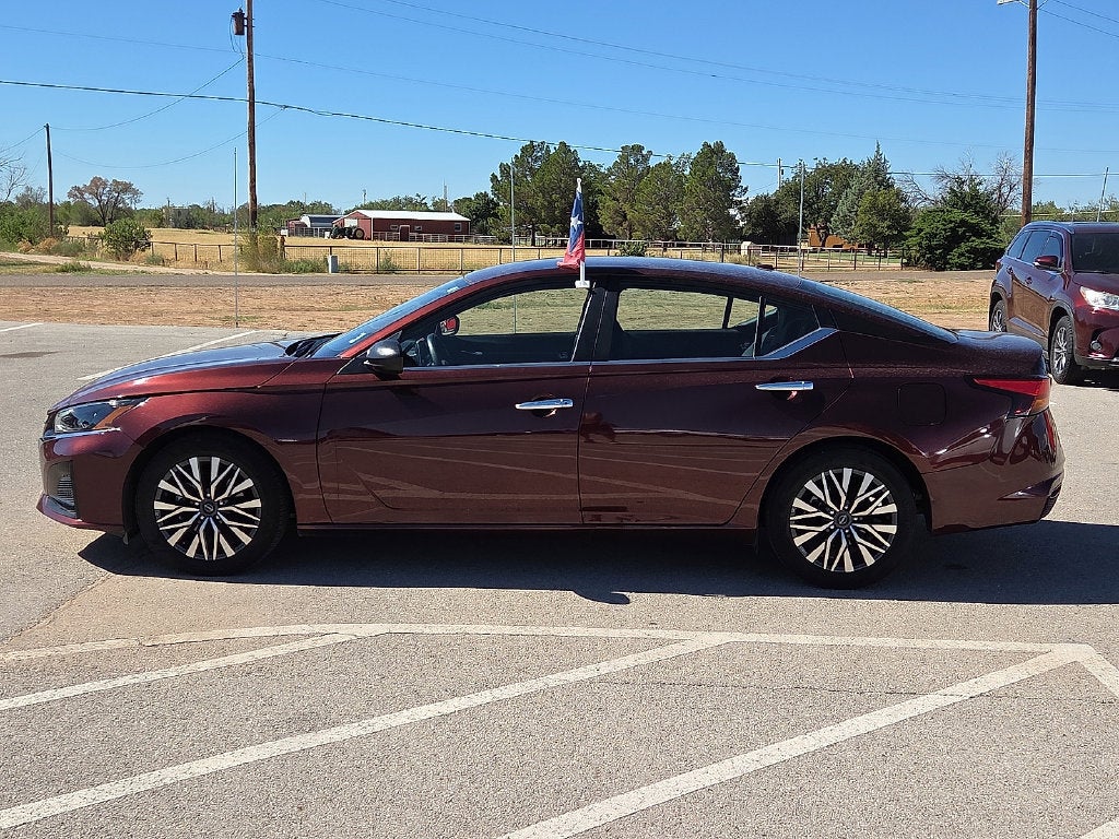 2025 Nissan Altima SV FWD