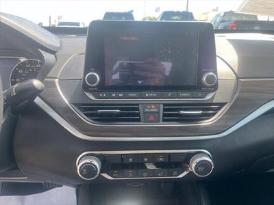 2025 Nissan Altima SV FWD