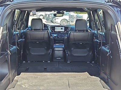 2024 Chrysler Pacifica Limited S Appearance