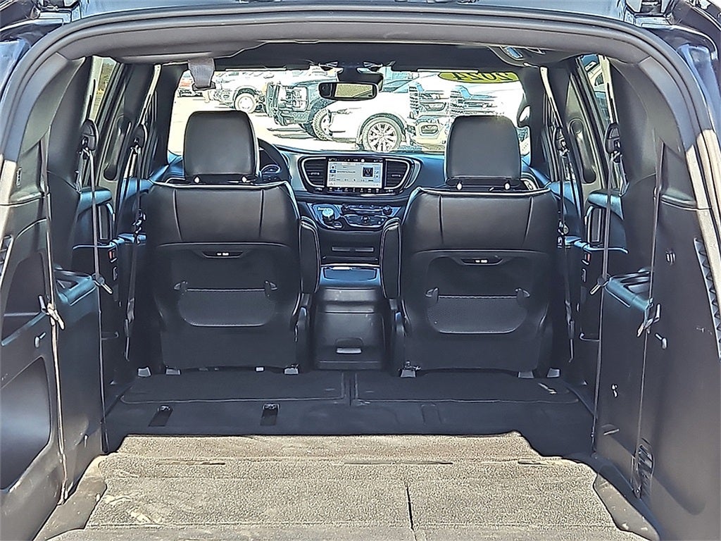 2024 Chrysler Pacifica Limited S Appearance