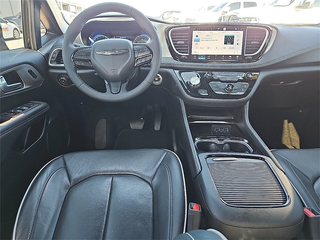 2024 Chrysler Pacifica Limited S Appearance