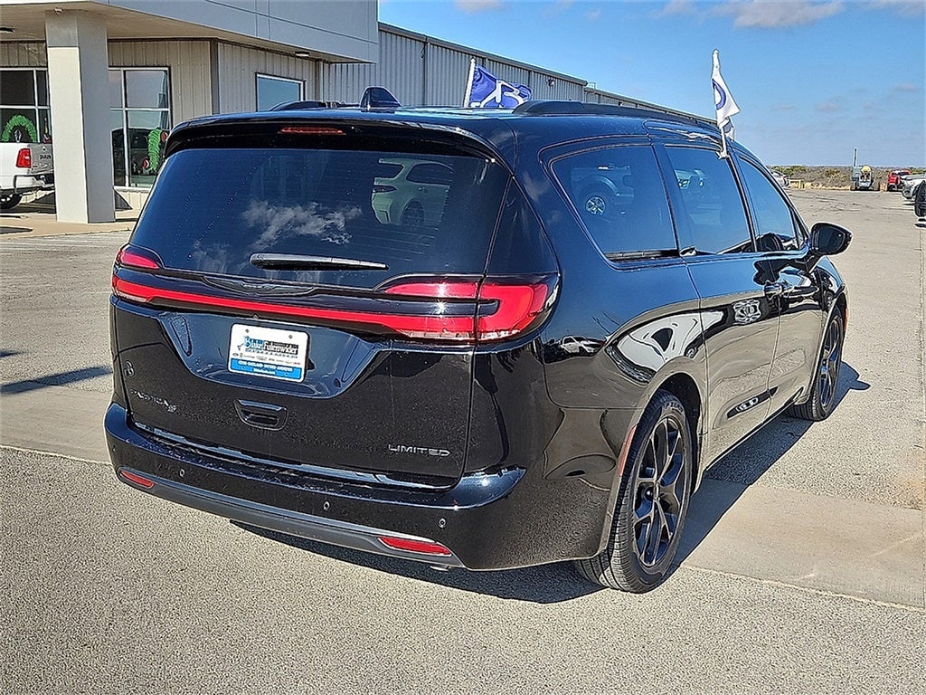 2024 Chrysler Pacifica Limited S Appearance