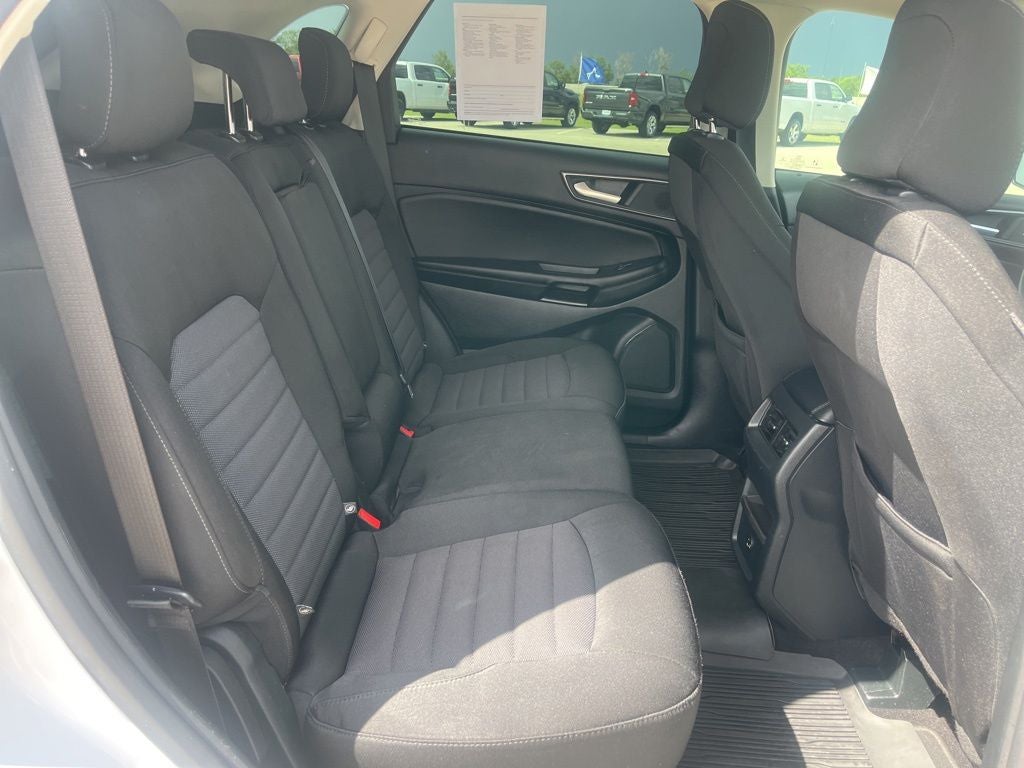 2022 Ford Edge SE
