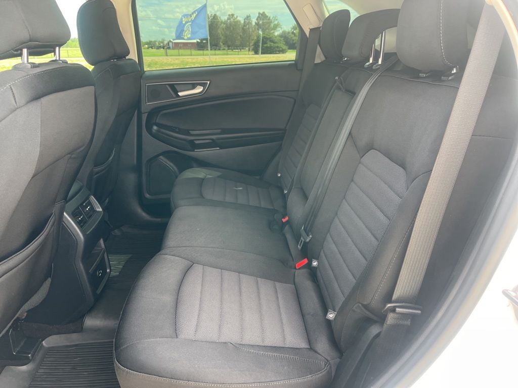 2022 Ford Edge SE