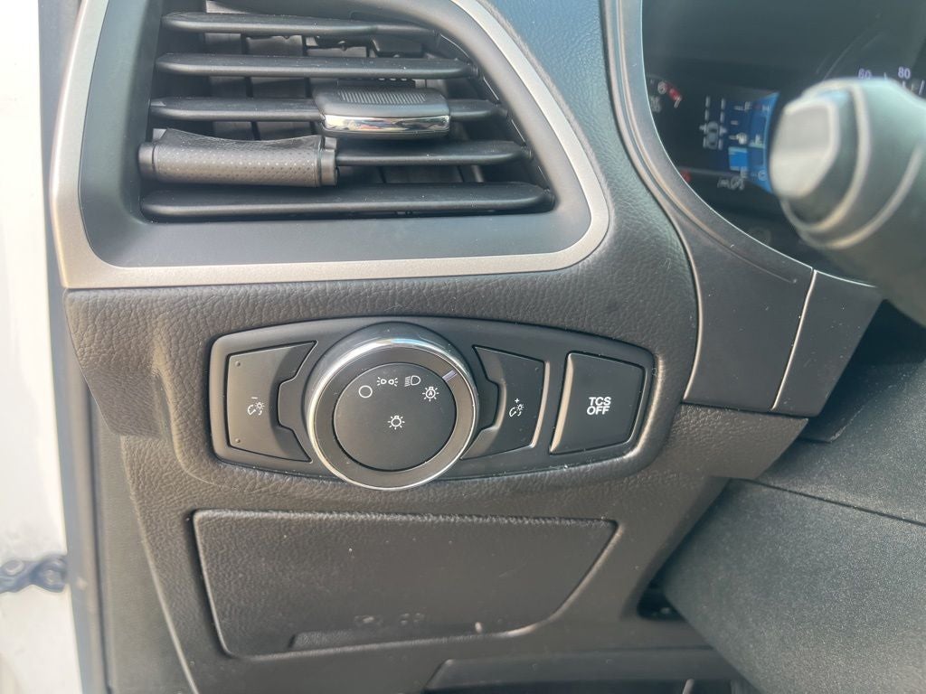 2022 Ford Edge SE
