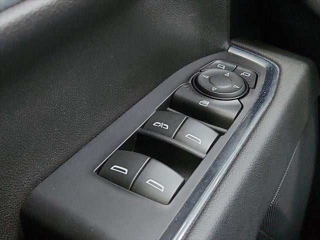 2022 Chevrolet Silverado 1500 4WD Crew Cab Standard Bed LT