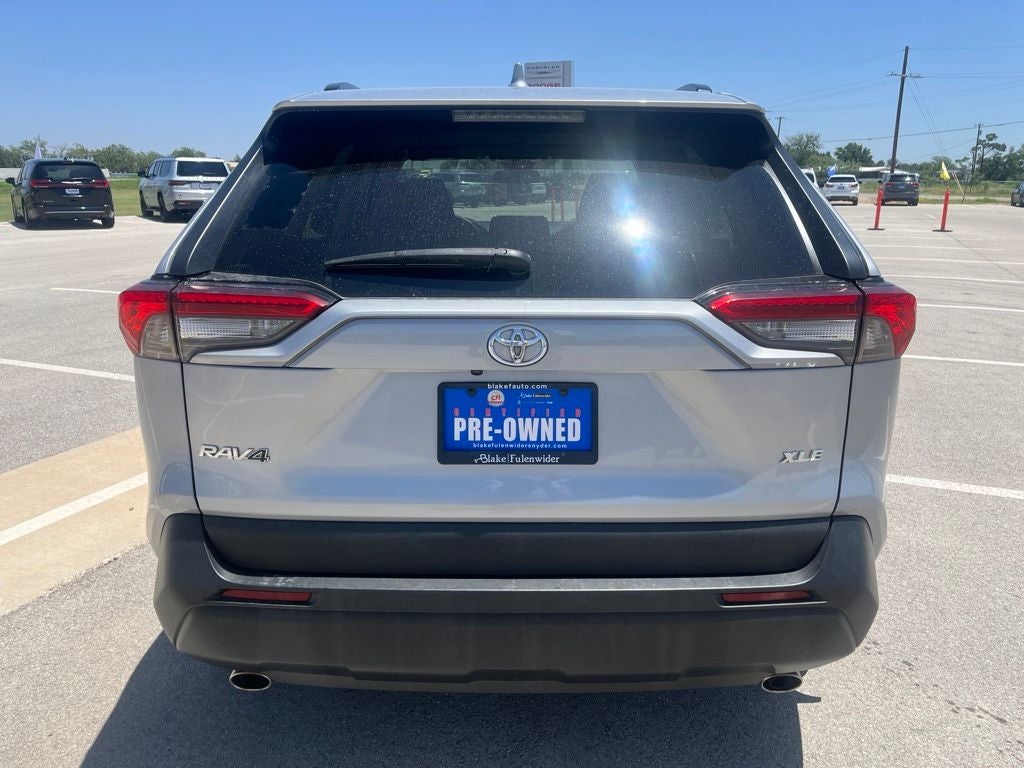 2021 Toyota RAV4 XLE