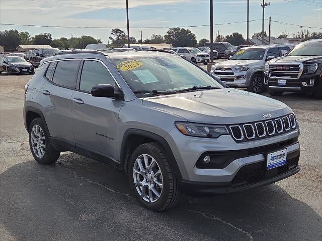 2024 Jeep Compass Latitude Lux FWD