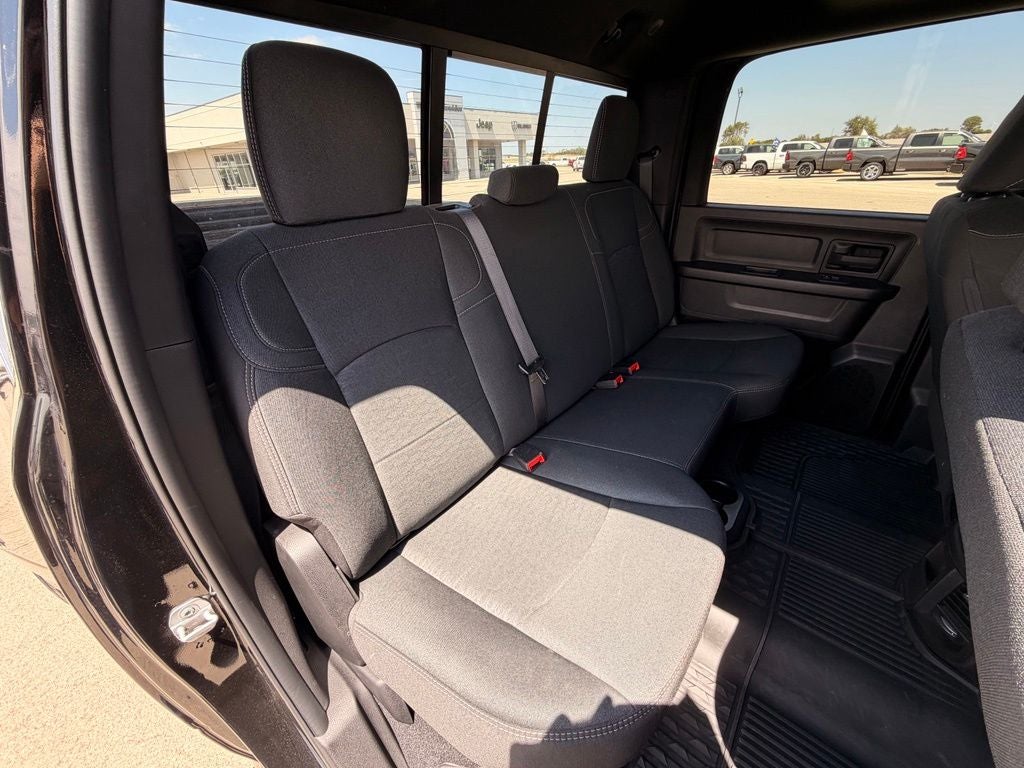 2025 RAM 3500 Tradesman Crew Cab 4x4 8' Box