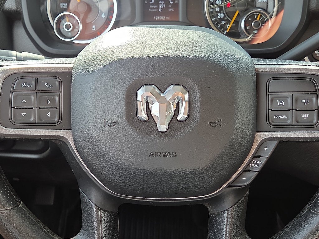2019 RAM 2500 Tradesman Crew Cab 4x4 6'4' Box