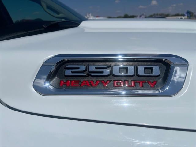 2019 RAM 2500 Tradesman Crew Cab 4x4 6'4' Box