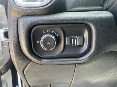 2019 RAM 2500 Tradesman Crew Cab 4x4 6'4' Box