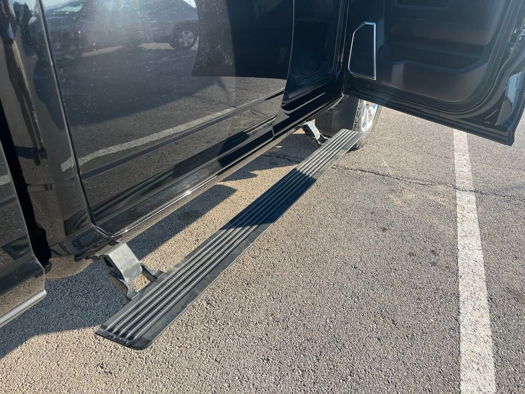 2019 RAM 2500 Laramie Crew Cab 4x4 6'4' Box