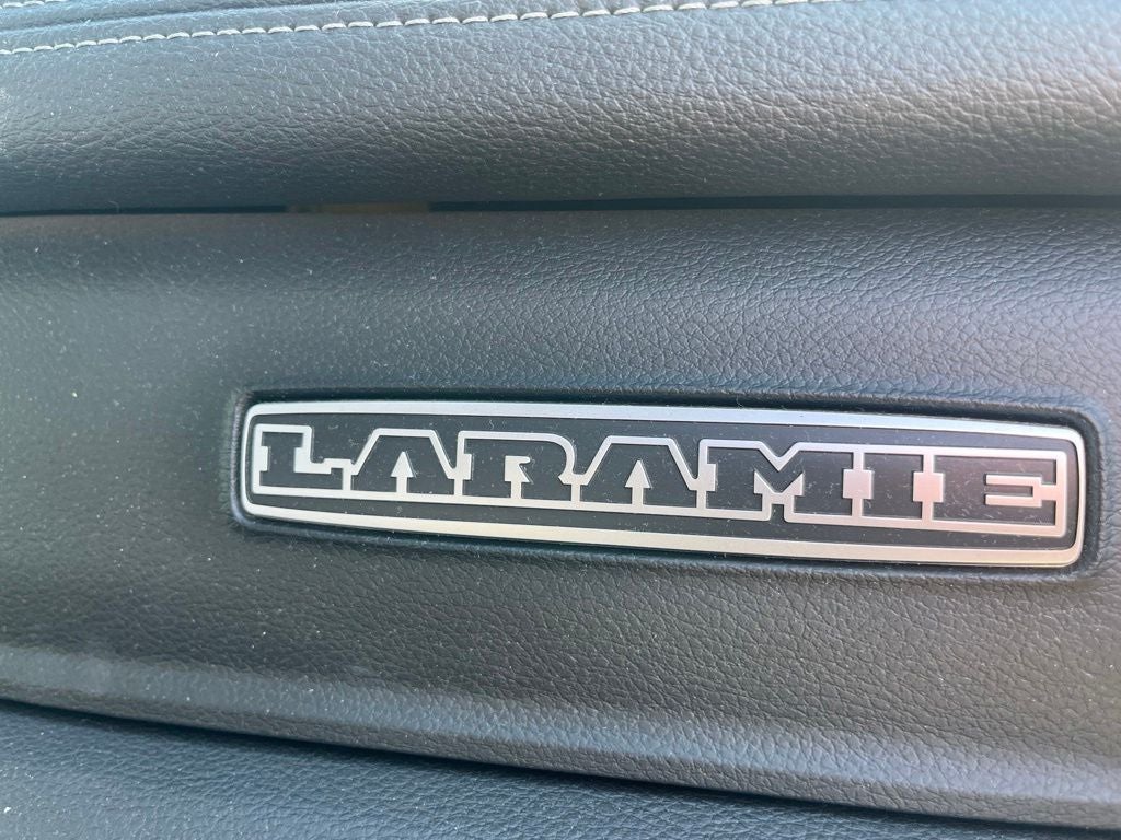 2019 RAM 2500 Laramie Crew Cab 4x4 6'4' Box