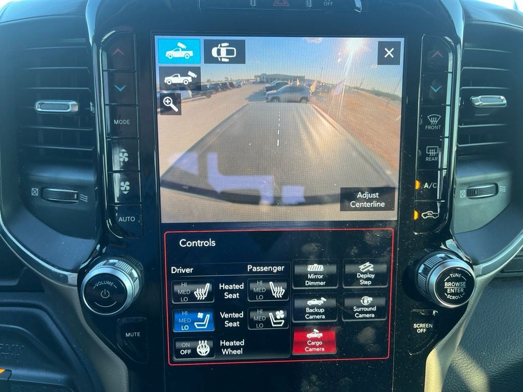 2019 RAM 2500 Laramie Crew Cab 4x4 6'4' Box