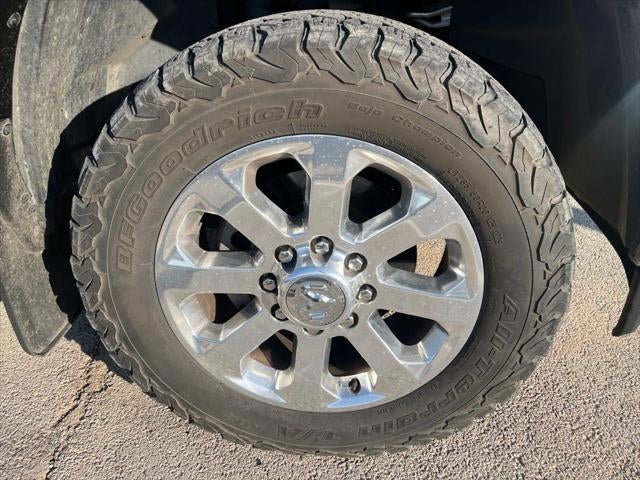 2019 RAM 2500 Laramie Crew Cab 4x4 6'4' Box