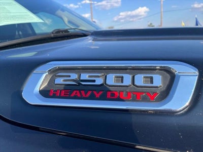 2019 RAM 2500 Laramie Crew Cab 4x4 6'4' Box