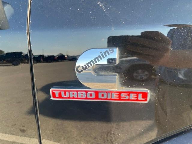 2019 RAM 2500 Laramie Crew Cab 4x4 6'4' Box