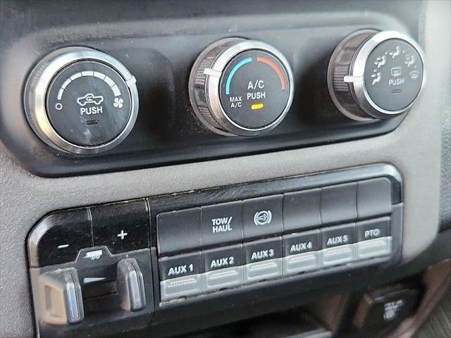 2024 RAM 5500 Chassis Tradesman/SLT/Laramie/Limited