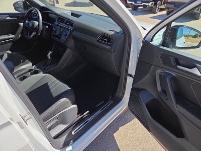 2024 Volkswagen Tiguan 2.0T SE R-Line Black
