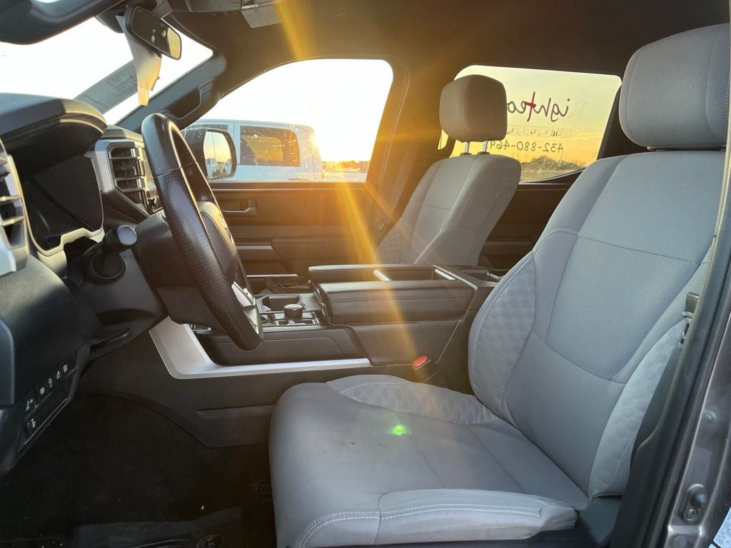 2025 Toyota Tundra 4WD SR5