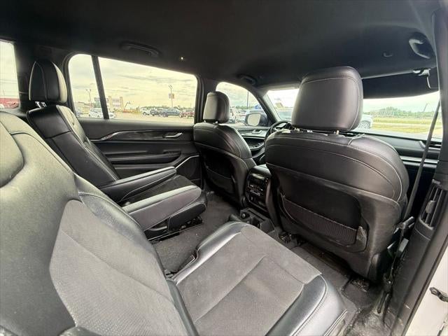 2022 Jeep Grand Cherokee L Altitude 4x4