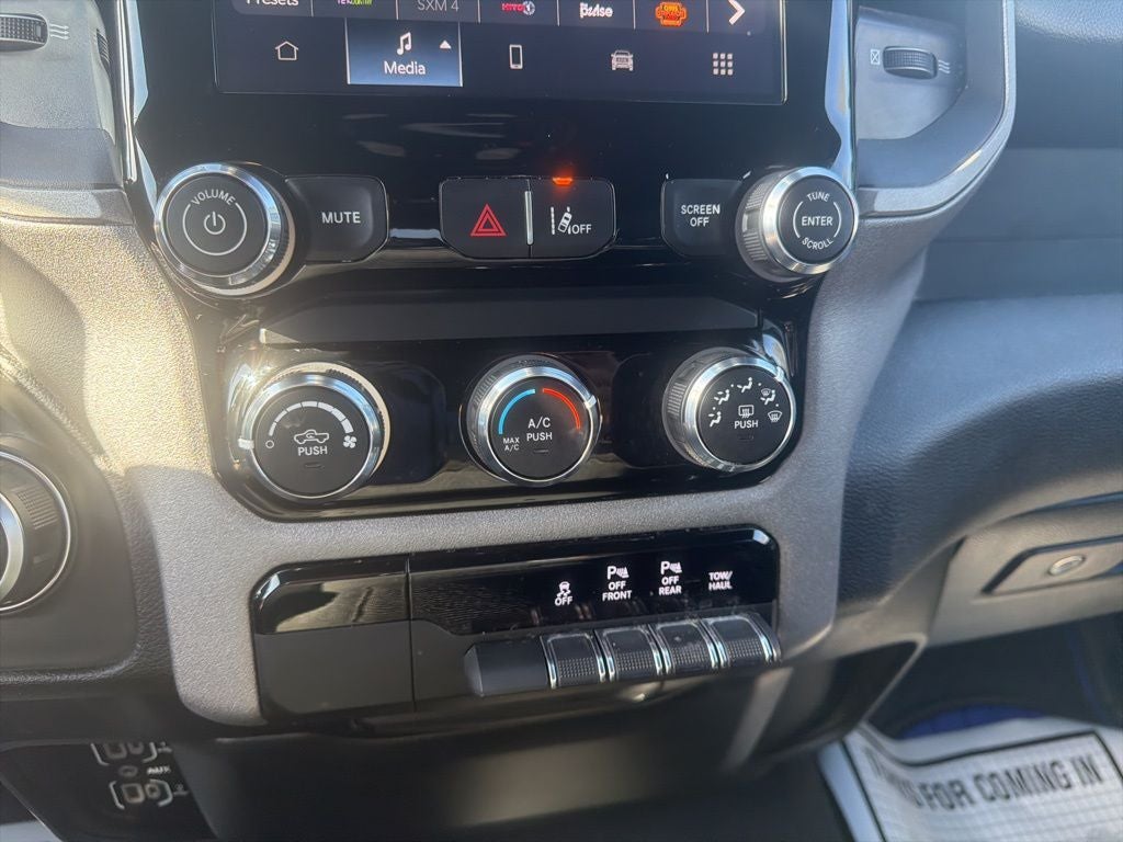 2025 RAM 1500 Tradesman Quad Cab 4x4 6'4' Box