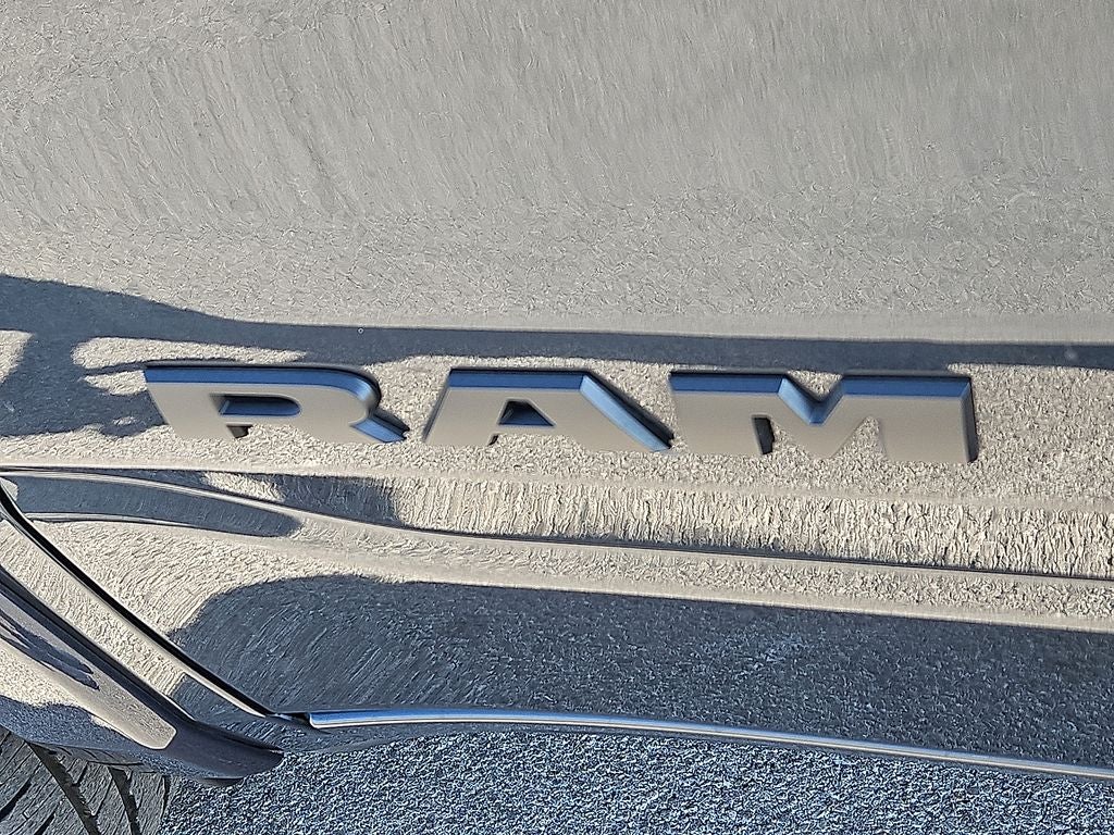 2025 RAM 1500 Lone Star Crew Cab 4x4 5'7' Box