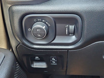 2022 RAM 1500 Lone Star Crew Cab 4x4 5'7' Box