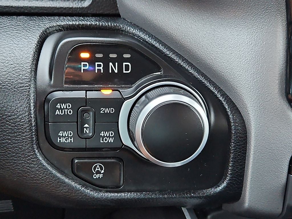 2022 RAM 1500 Lone Star Crew Cab 4x4 5'7' Box