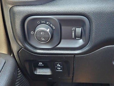 2022 RAM 1500 Lone Star Crew Cab 4x4 5'7' Box